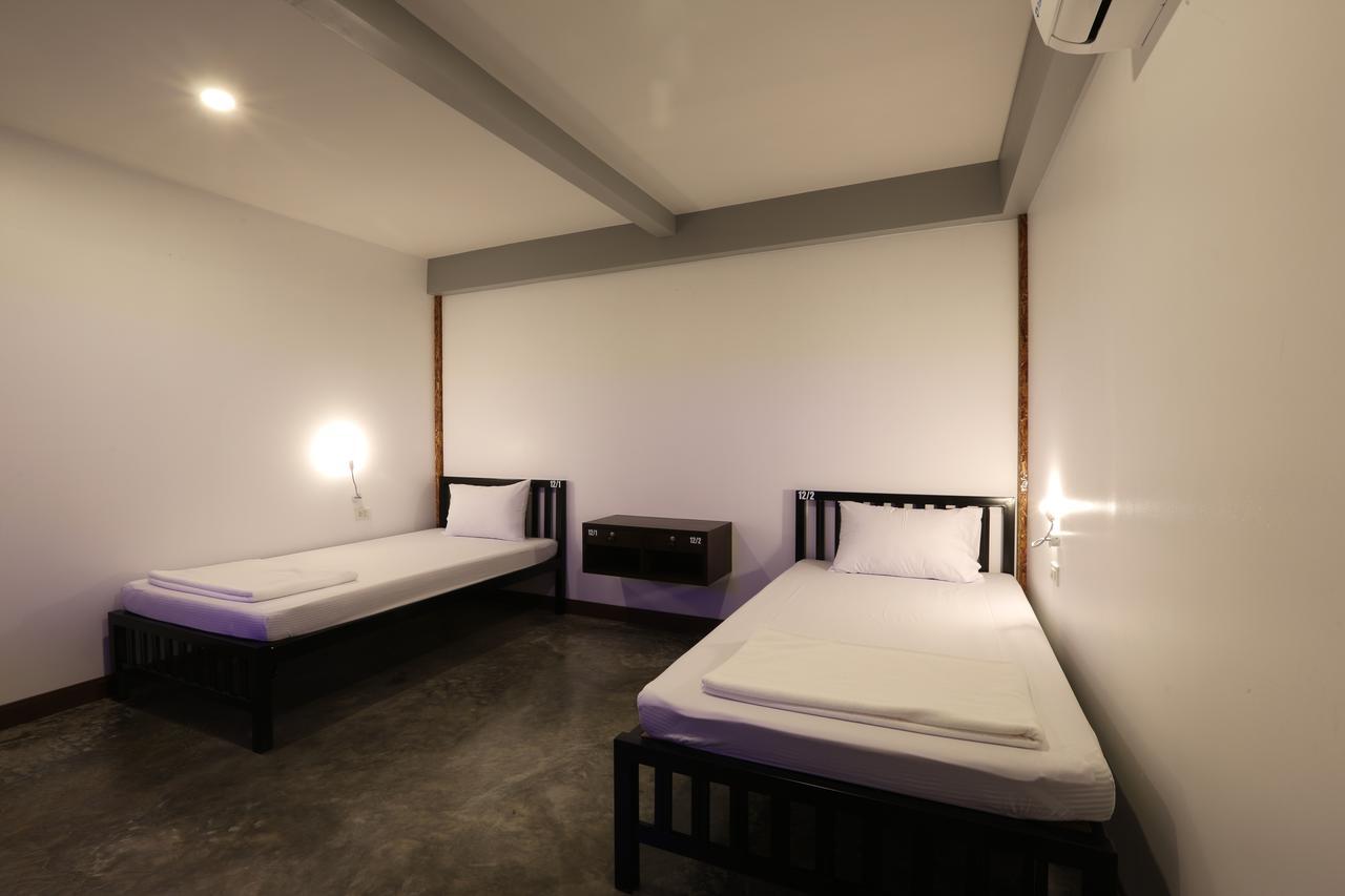 Ao Nang Balcony Party Hostel - 18-40 (Adults Only) מראה חיצוני תמונה