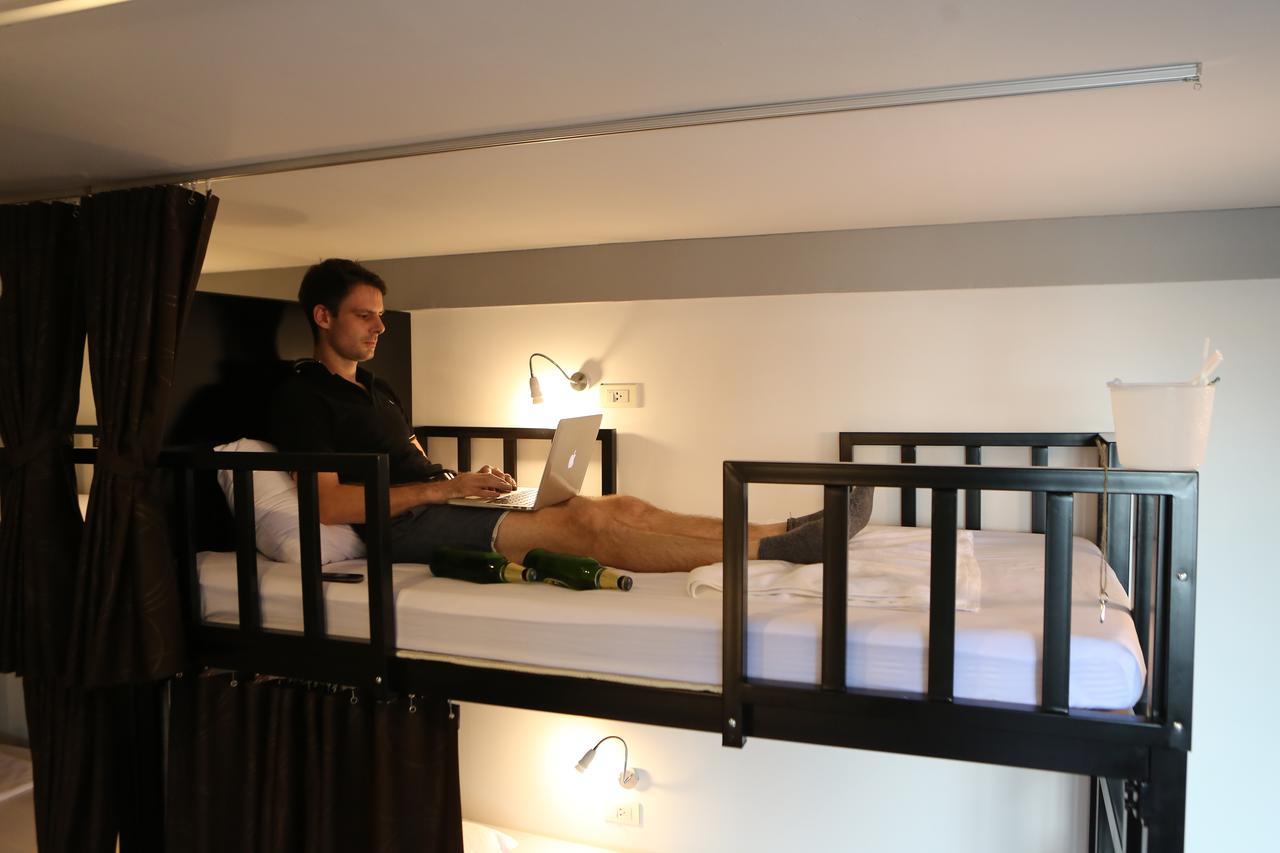 Ao Nang Balcony Party Hostel - 18-40 (Adults Only) מראה חיצוני תמונה