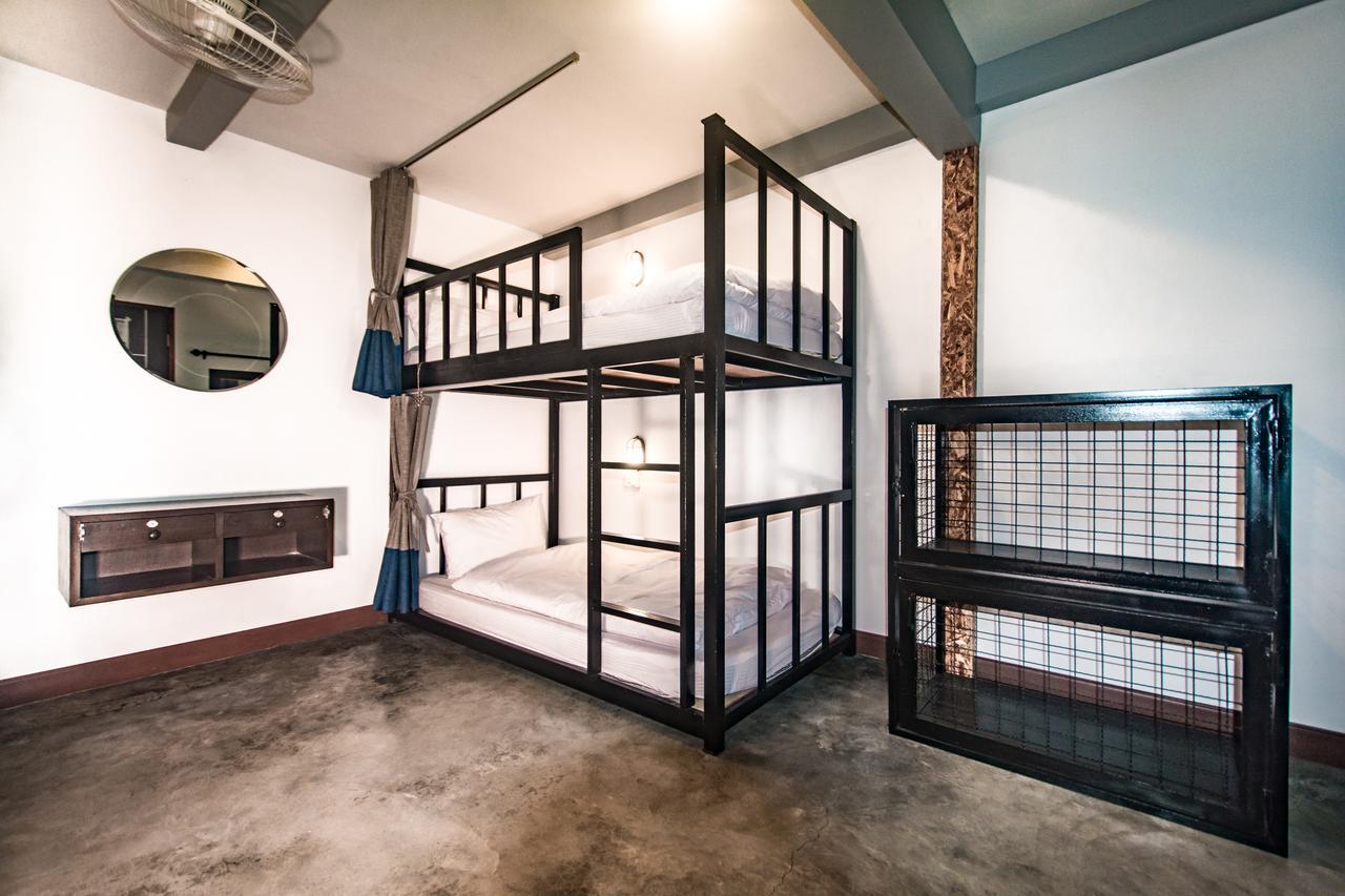 Ao Nang Balcony Party Hostel - 18-40 (Adults Only) מראה חיצוני תמונה
