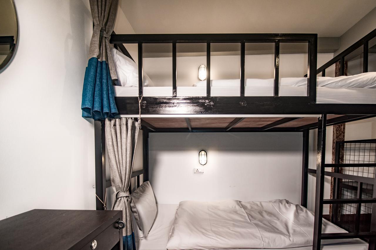 Ao Nang Balcony Party Hostel - 18-40 (Adults Only) מראה חיצוני תמונה